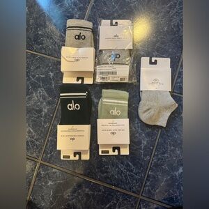 NEW✨ ALO Sock bundle